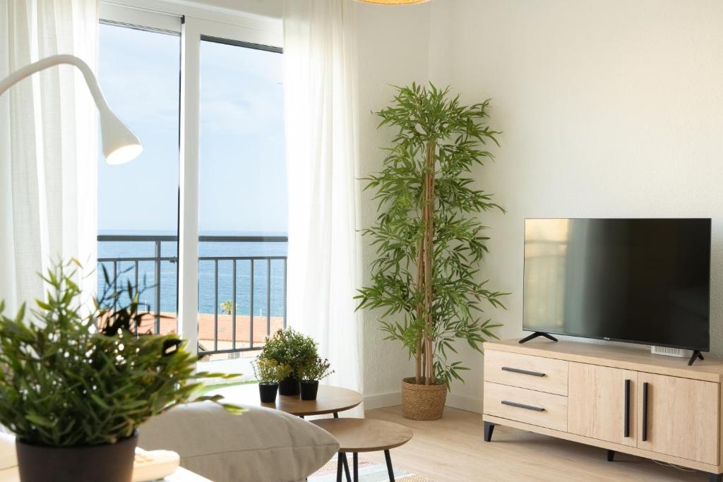 Seaside Penthouse in Alicante - AC and Wifi