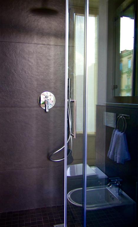 Ένα μπάνιο στο B&B Umberto 134