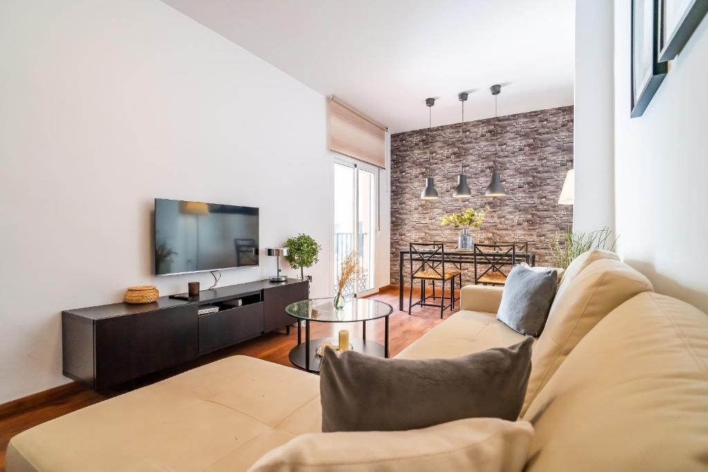 Cubo's Montaño Malaga Apartment