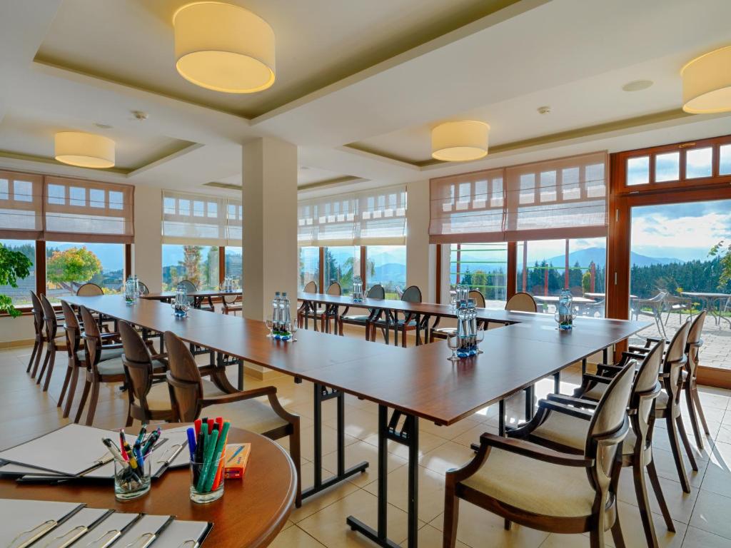 Restaurace v ubytování Hotel Green