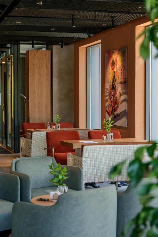 لابی و فضای عمومی Sadu Hotel Almaty, a member of Radisson Individuals - تصویر ۵