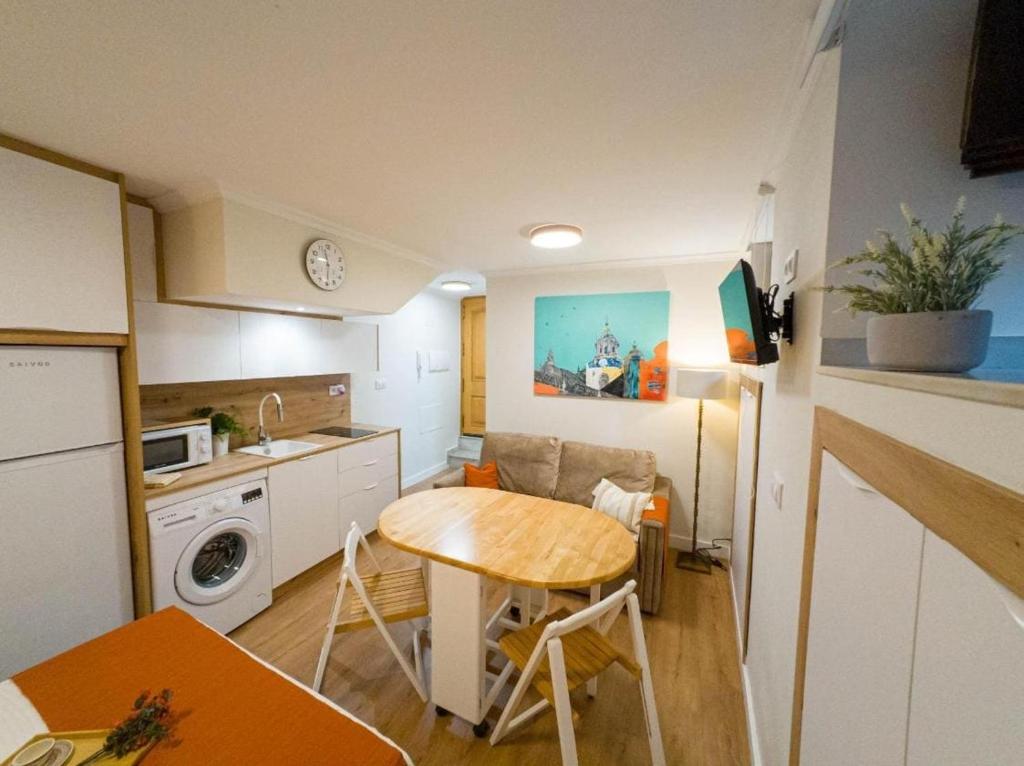 Boutique apartment next to the Cathedral and the Giralda