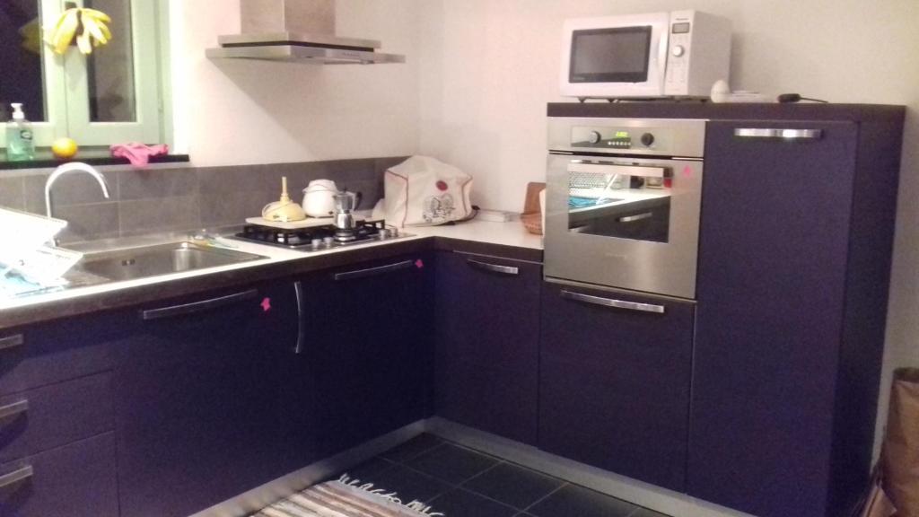Kuchyňa alebo kuchynka v ubytovaní Arvé Castelbianco - B&B e Appartamento