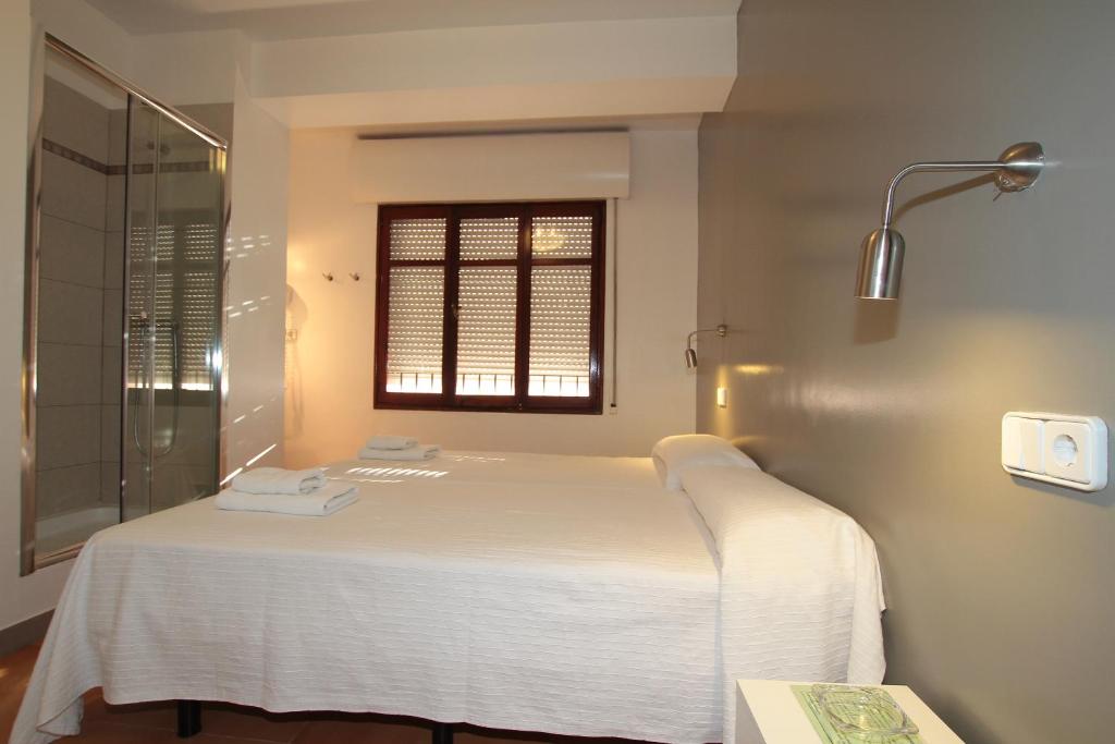 Hostal Ripoll Ibiza, Ibiza Town – Updated 2023 Prices