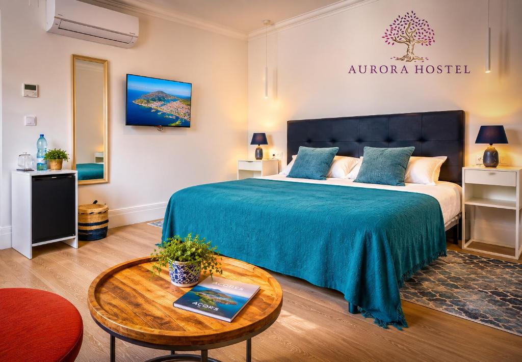 Aurora Hostel, Suítes, Quartos e Dormitórios no Coração de Angra do Heroísmo
