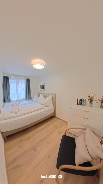 Apartment with mountain view