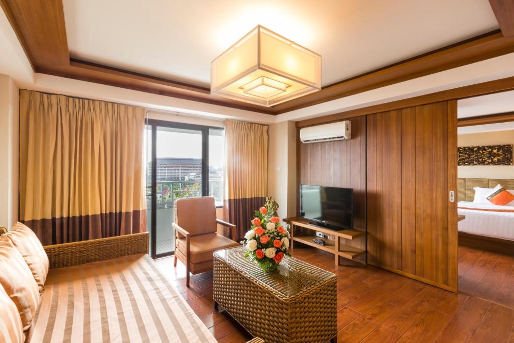 Asia Hotels Group (Poonpetch Chiangmai) - Resim 4