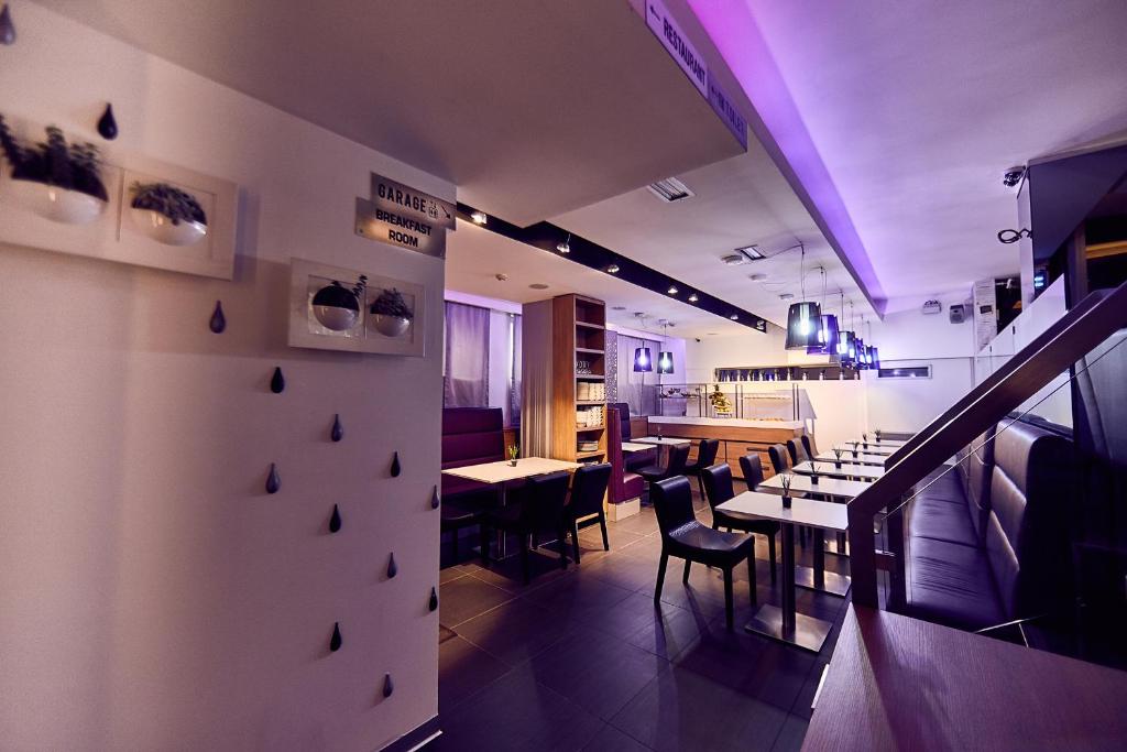 Hotel Srbija Garden-FREE PARKING - Resim 39