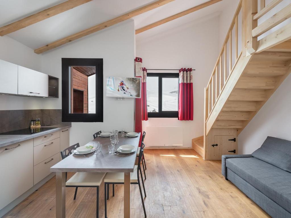 Duplex rénové avec balcon et WIFI à Val Thorens