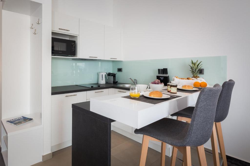 Kuchyňa alebo kuchynka v ubytovaní Marina Baotić Apartments