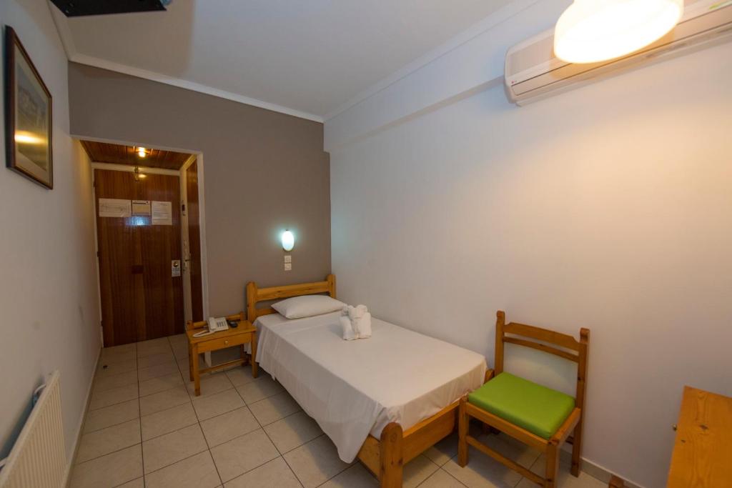 International Hotel - 12