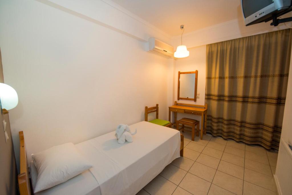 International Hotel - 14