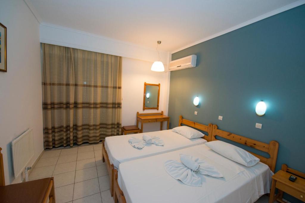 International Hotel - 4