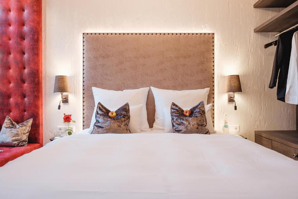 Postel nebo postele na pokoji v ubytování Eriks Hotel