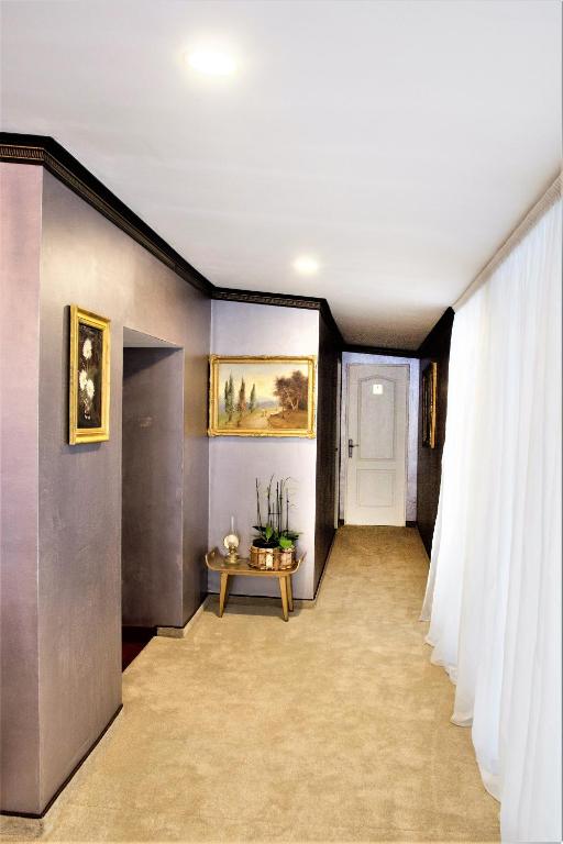 Old City Bucharest Nf Hotels Bucharest Updated 2021 Prices