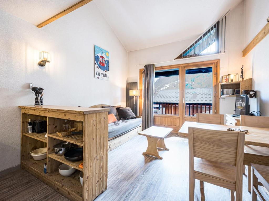 Studio avec mezzanine, balcon, parking proche pistes Val-d'Isère – photo 1