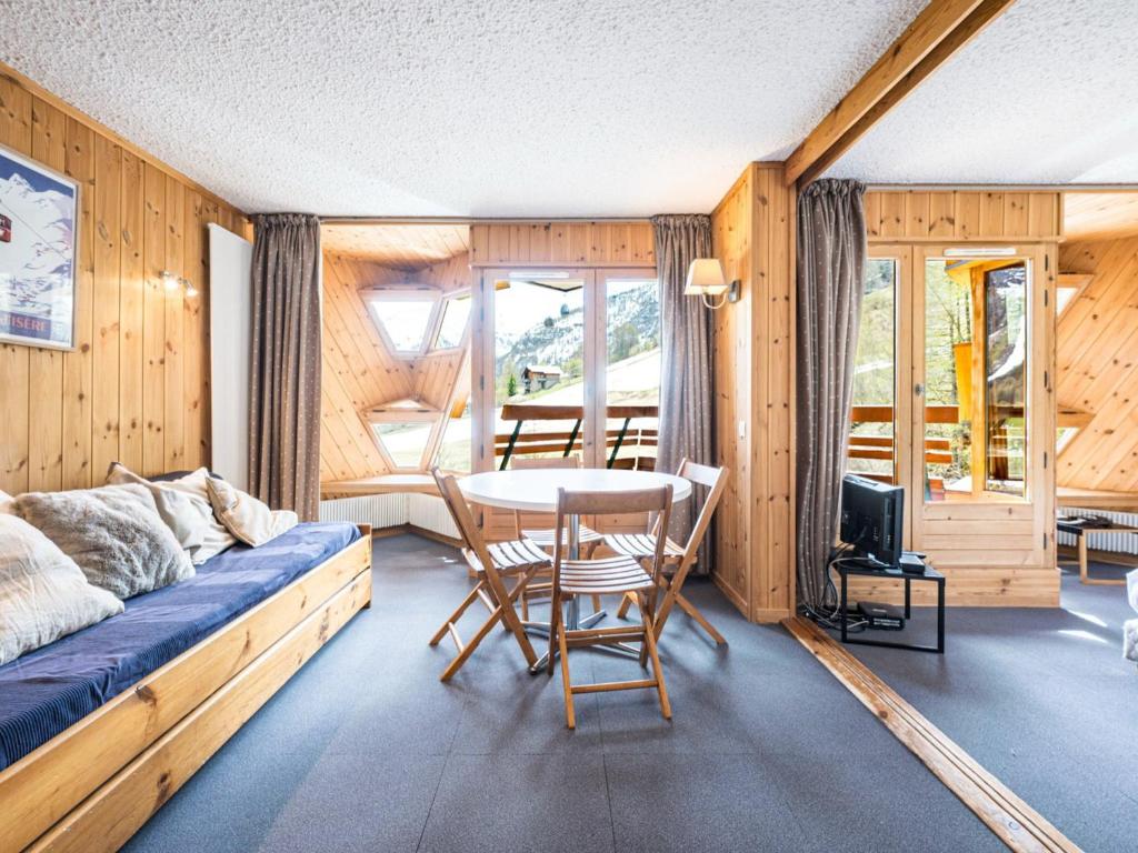 2 pièces ski aux pieds, balcon sud, Val d'Isère