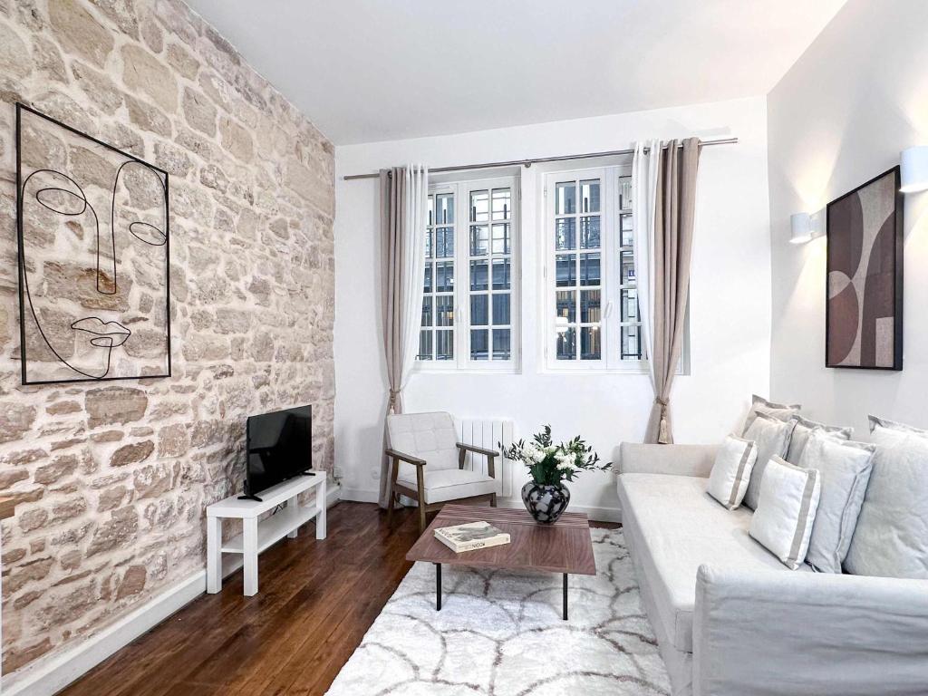 Heart Marais cozy apartment for 4