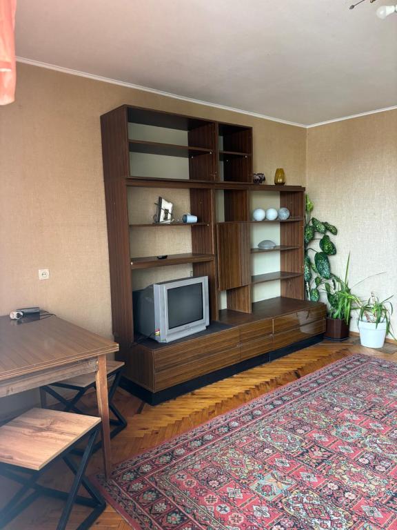 Three-room apartment in the center фото 4