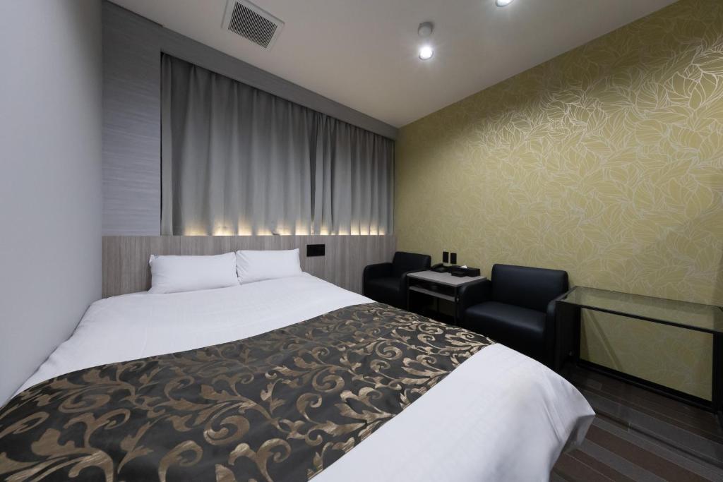 HOTEL Seven