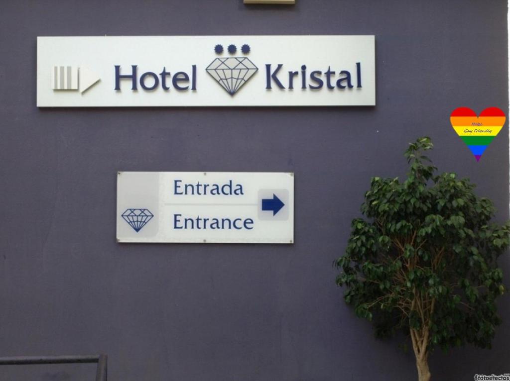 Certifikát, hodnocení, plakát nebo jiný dokument vystavený v ubytování Kristal