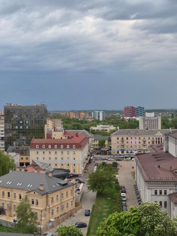 ЖК ТЕАТРАЛЬНИЙ - видові апартаменти в центрі міста головне фото