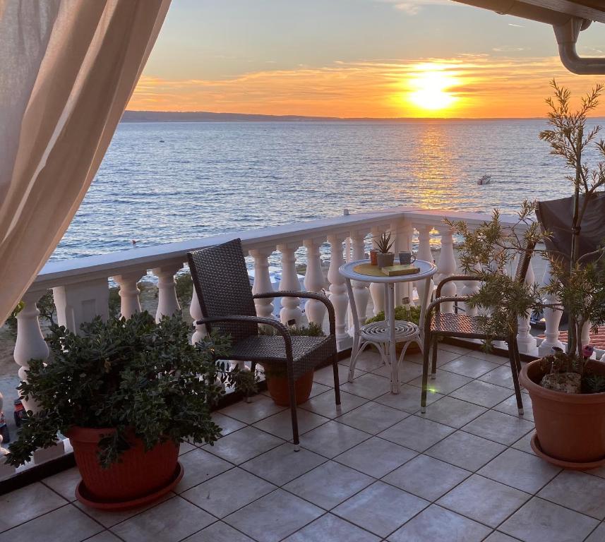 Apartment Frane