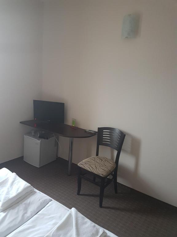 TV a/nebo společenská místnost v ubytování Hotel Podkovata