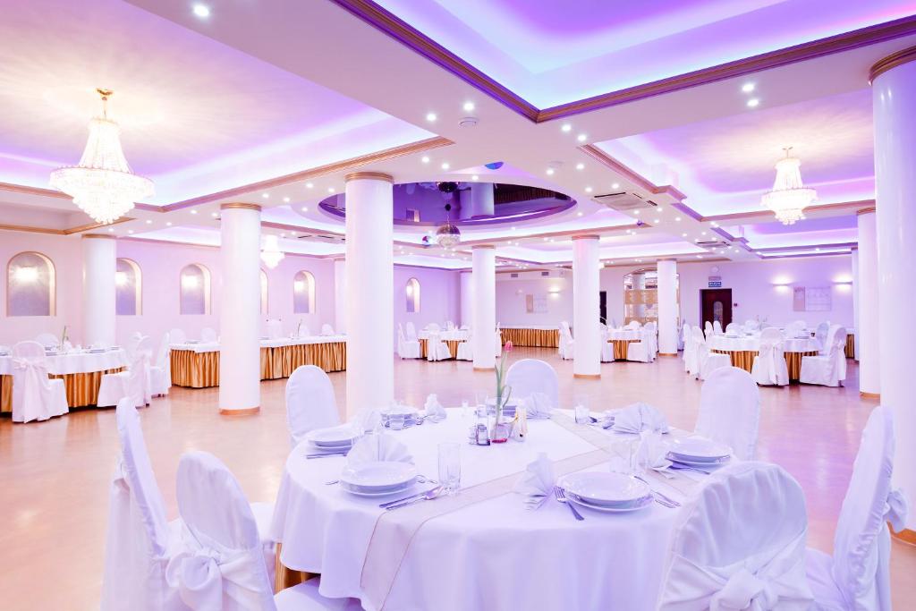 Restaurace v ubytování Hotel Politański