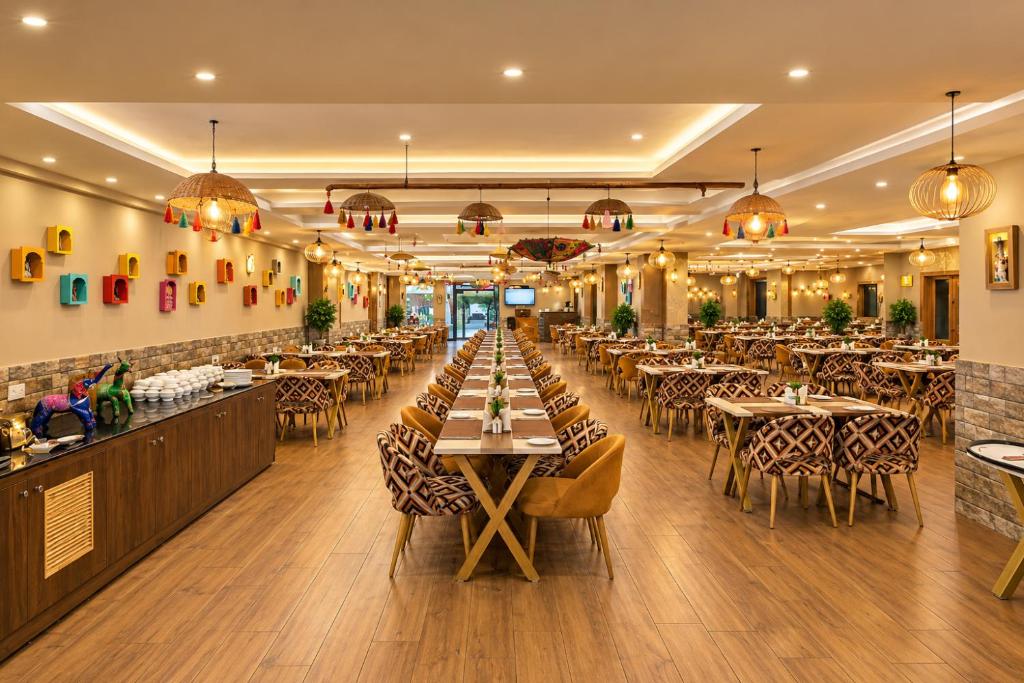 لابی و فضای عمومی Hotel Oxmo Delhi Airport - تصویر ۵