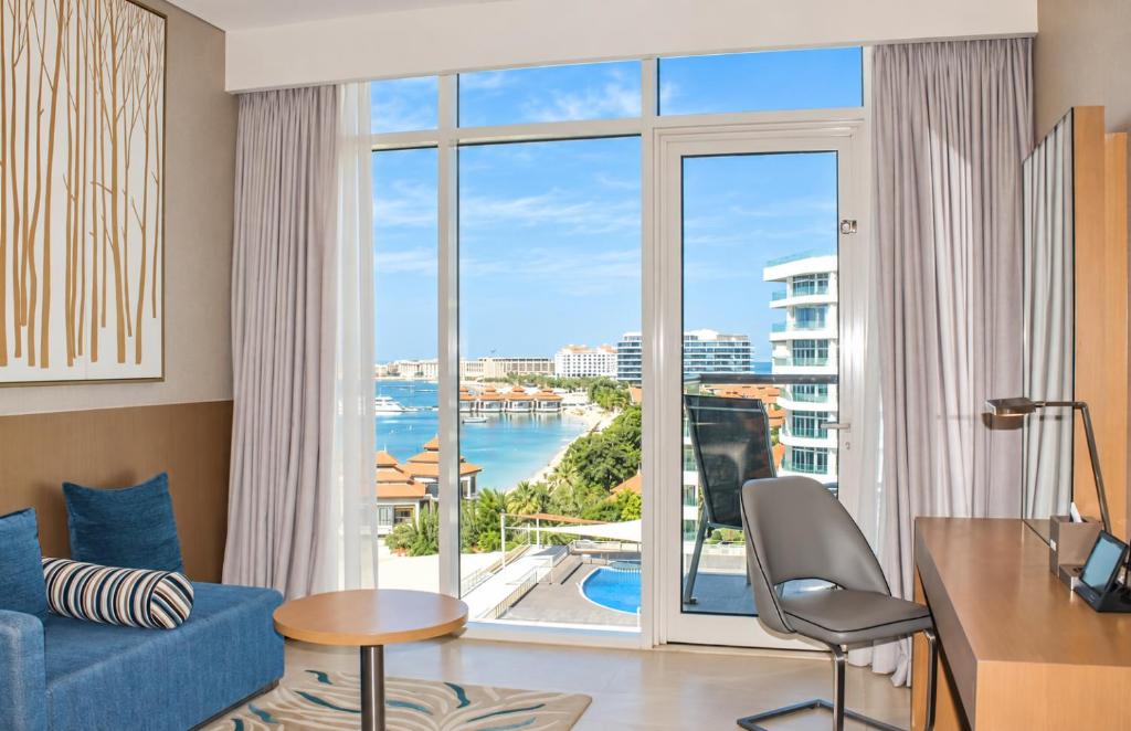 Royal Central Hotel and Resort The Palm - 