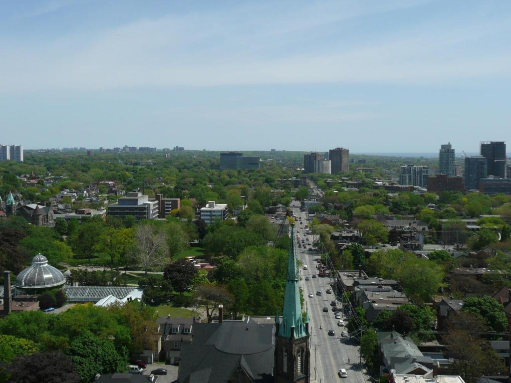 Nespecifikovaný výhled na destinaci Toronto nebo výhled na město při pohledu z hostelu