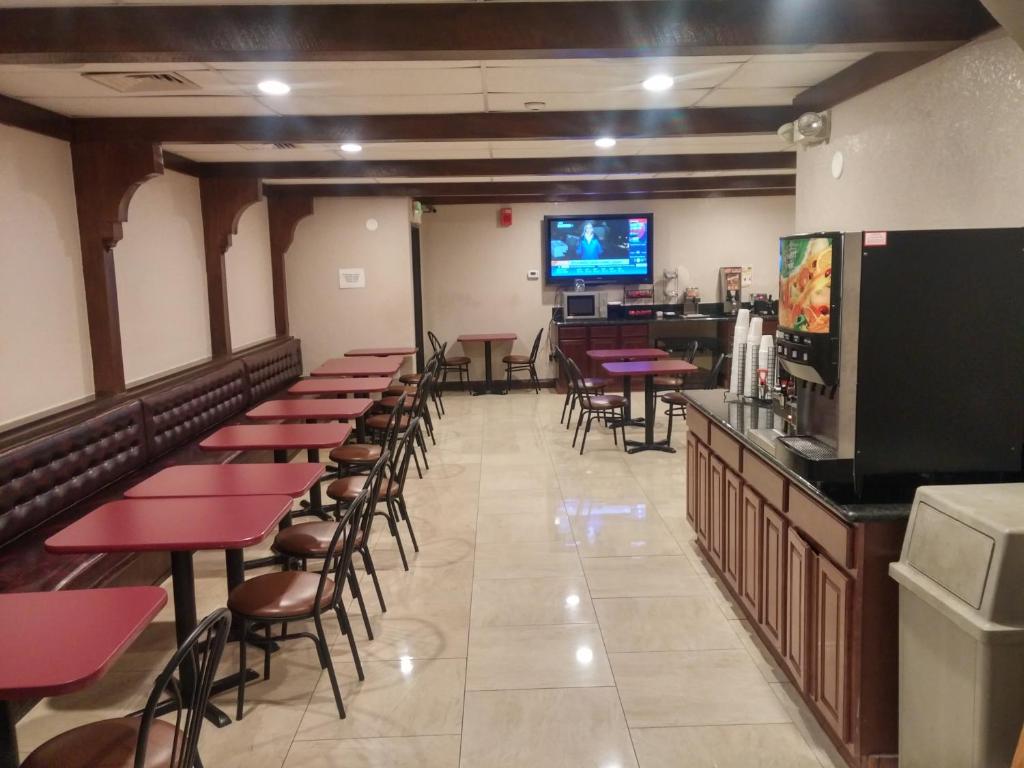 Ramada by Wyndham Grand Junction photo