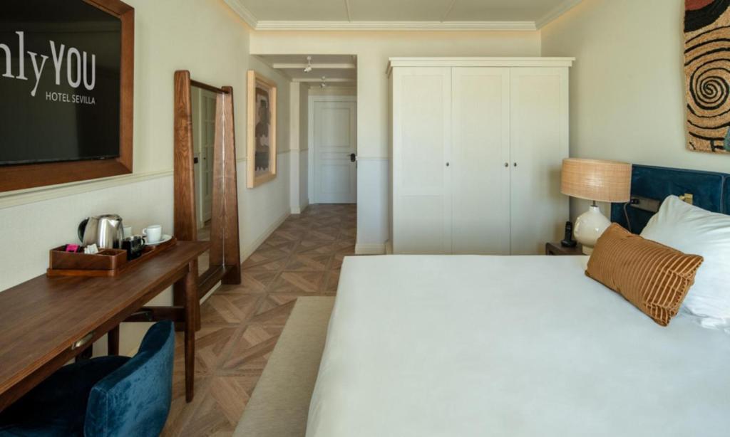 Only YOU Hotel Sevilla photo 3