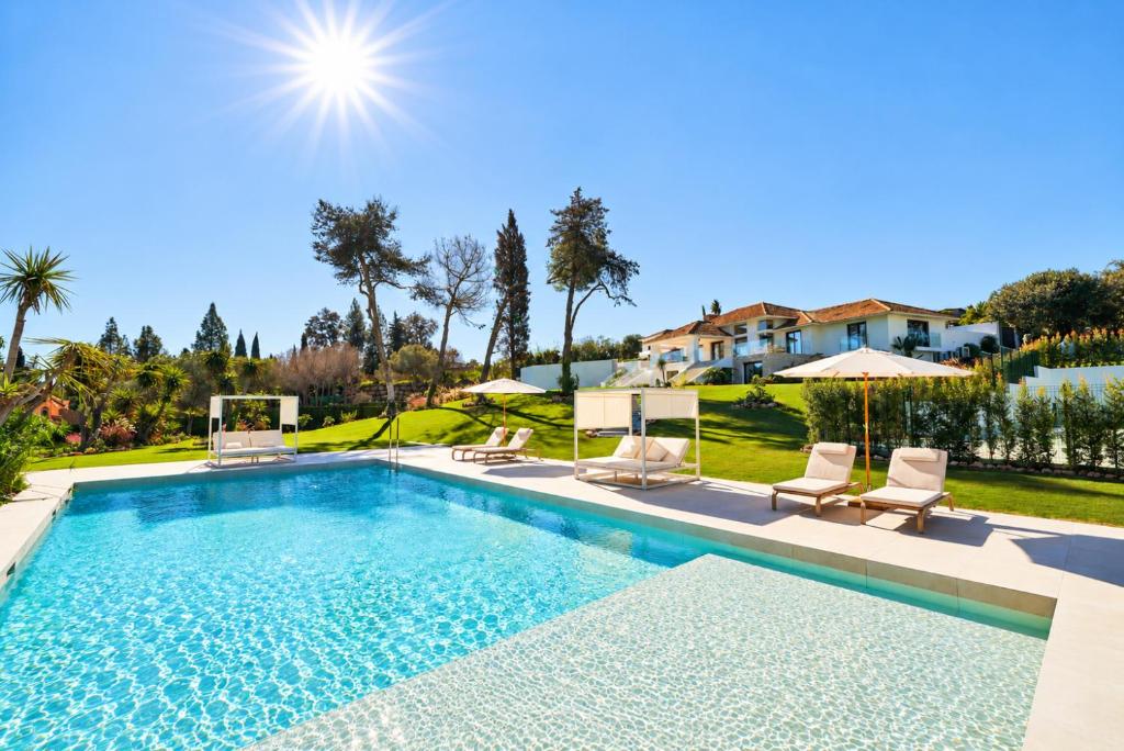 Iconic Exception Villa - Pool & Tennis