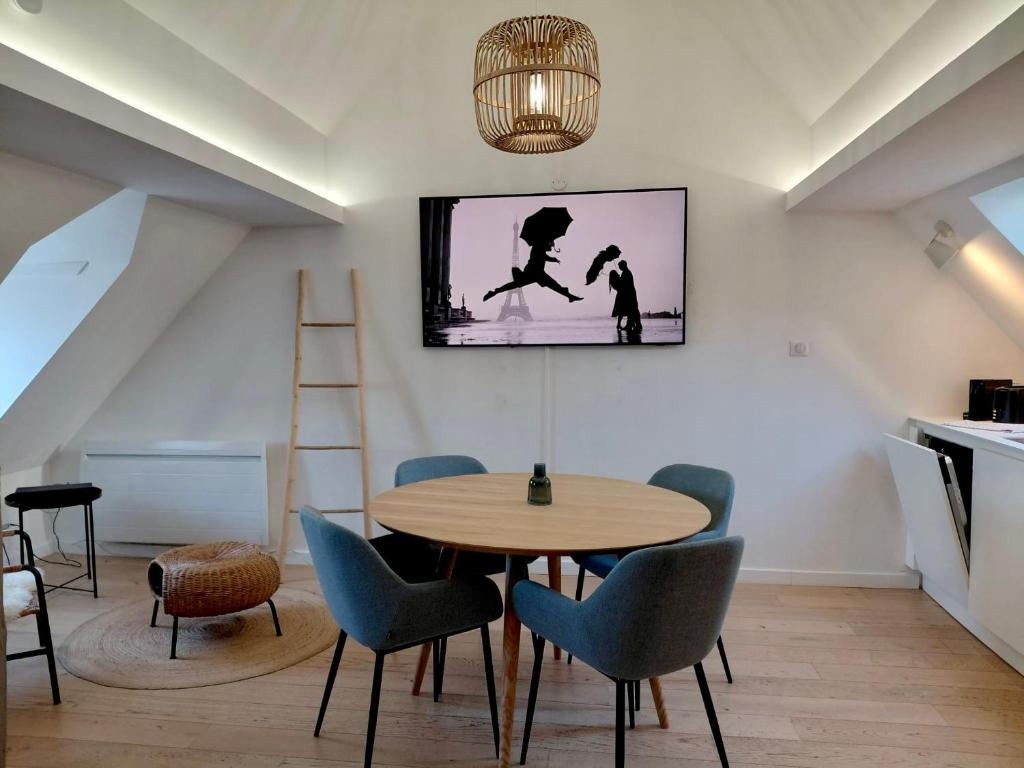 Travel Homes - The Parc, next to Champ de Mars – photo 1
