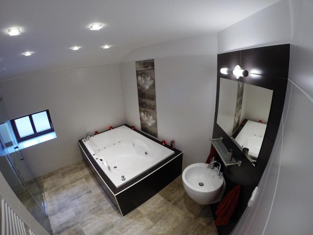 Apartmány Cechovní - Suite Con Baño De Spa