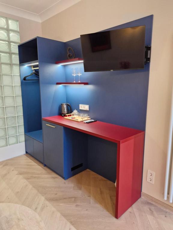 M&D Boutique Studio on Halytska street 12 photo 4