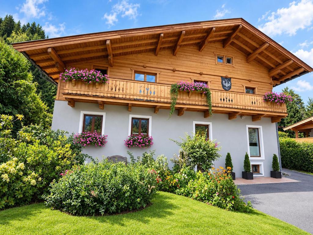 Apartment in Kitzbühel near Ski Lifts