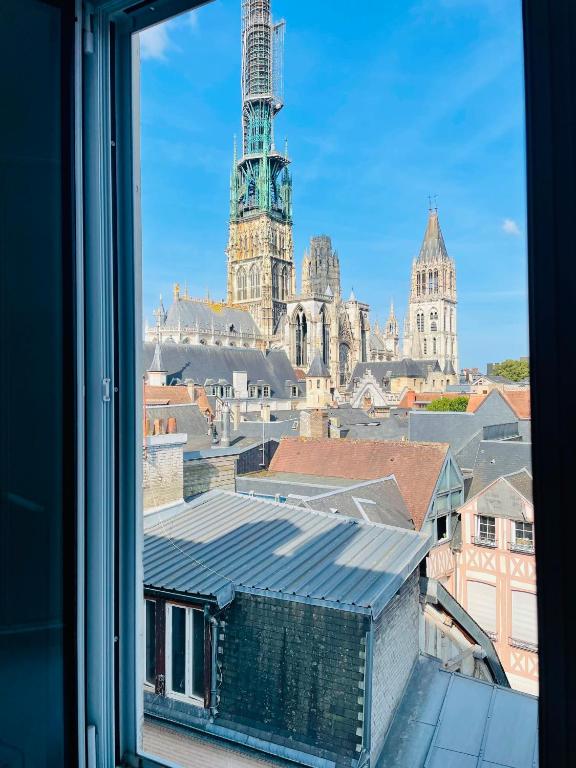 Vue Exceptionnelle Cathédrale - 477