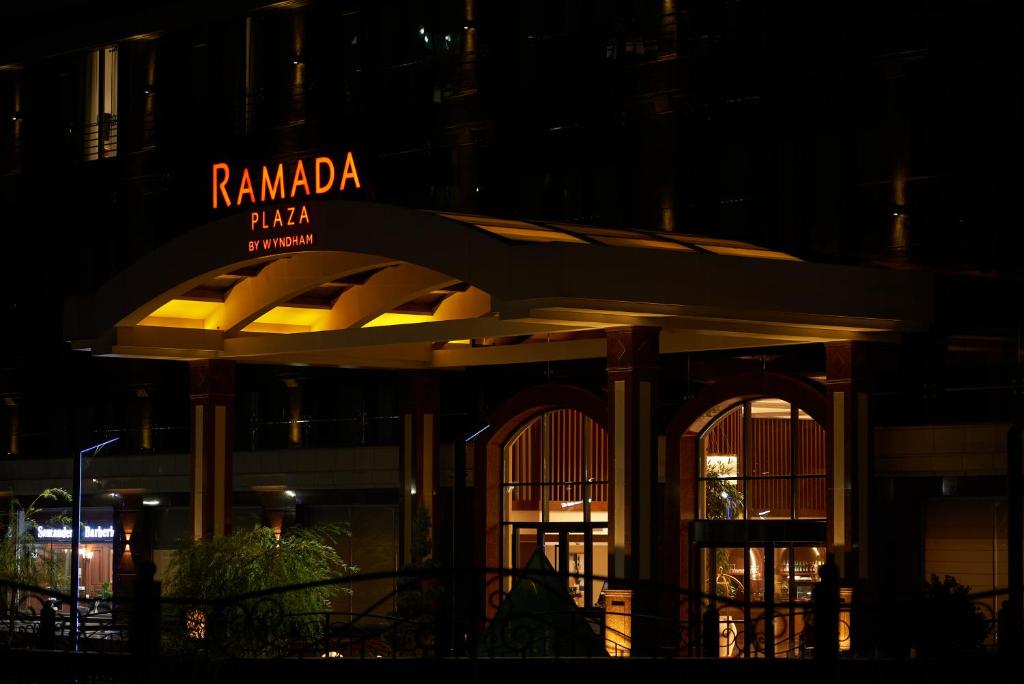 فضای داخلی Ramada Plaza by Wyndham Tashkent در تاشکند - تصویر ۳