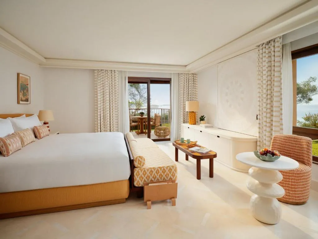 Mandarin Sea View Room