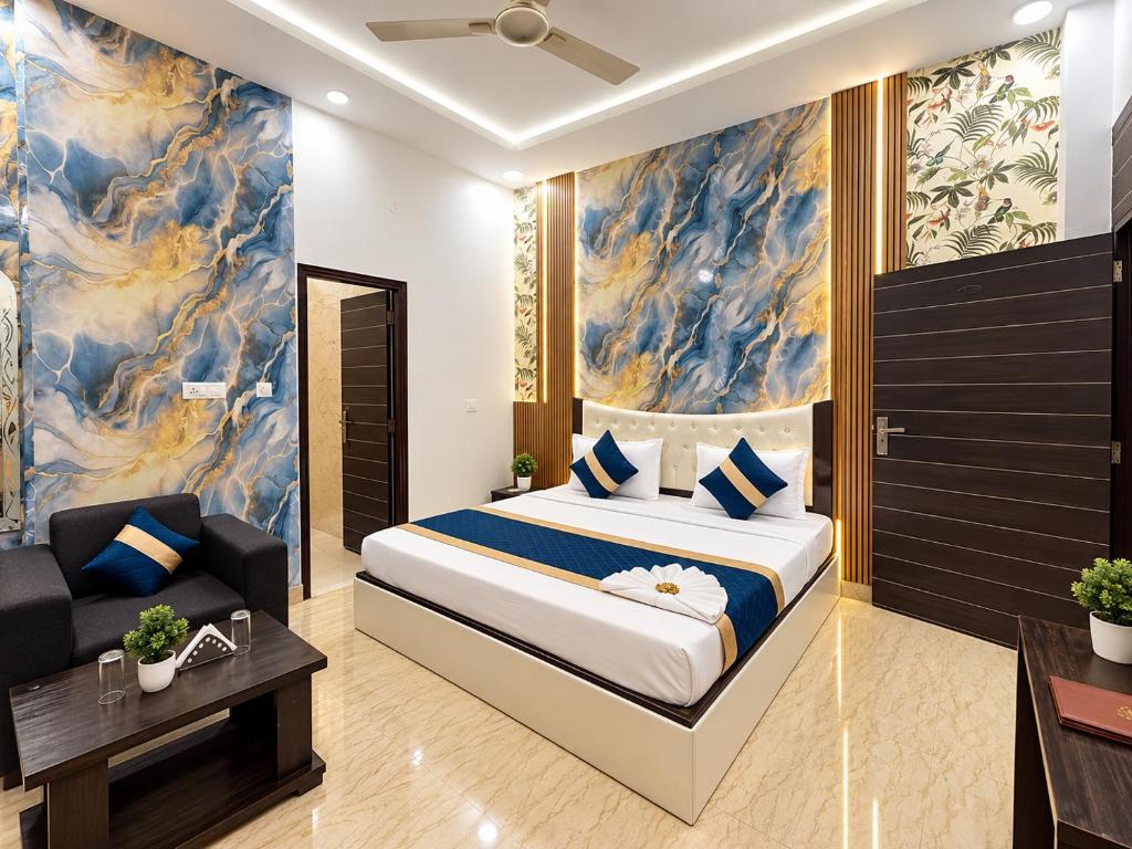 امکانات Hotel Mountana Plaza a family Hotel Near Delhi Airport - Free Airport Pickup & Drop - تصویر ۴
