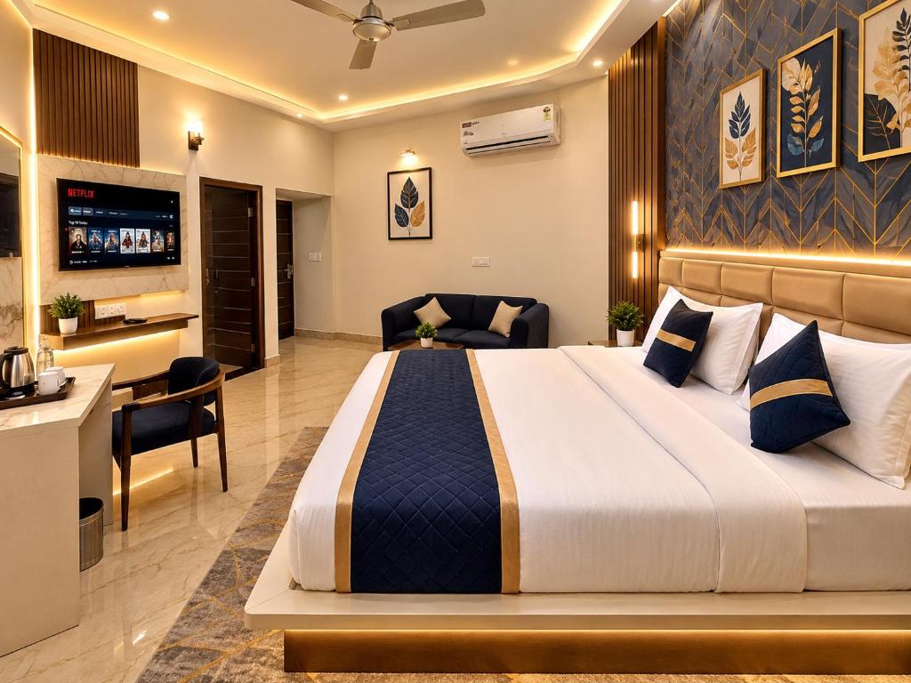 لابی و فضای عمومی Hotel Mountana Plaza a family Hotel Near Delhi Airport - Free Airport Pickup & Drop - تصویر ۵