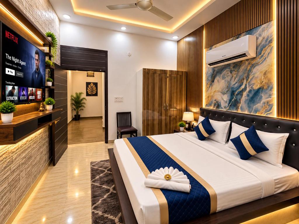 فضای داخلی Hotel Mountana Plaza a family Hotel Near Delhi Airport - Free Airport Pickup & Drop در دهلی نو - تصویر ۳