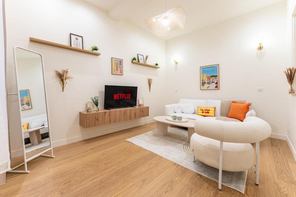 True Nice-style, quiet 2-room apartment, Old Nice