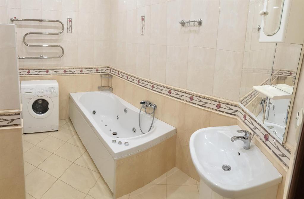 v Tsentri mista z dzhakuzi Apartments photo 3