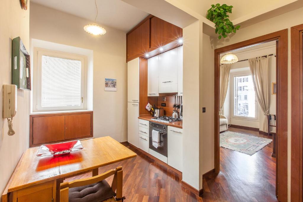 Kuchyňa alebo kuchynka v ubytovaní Rent Home In Rome