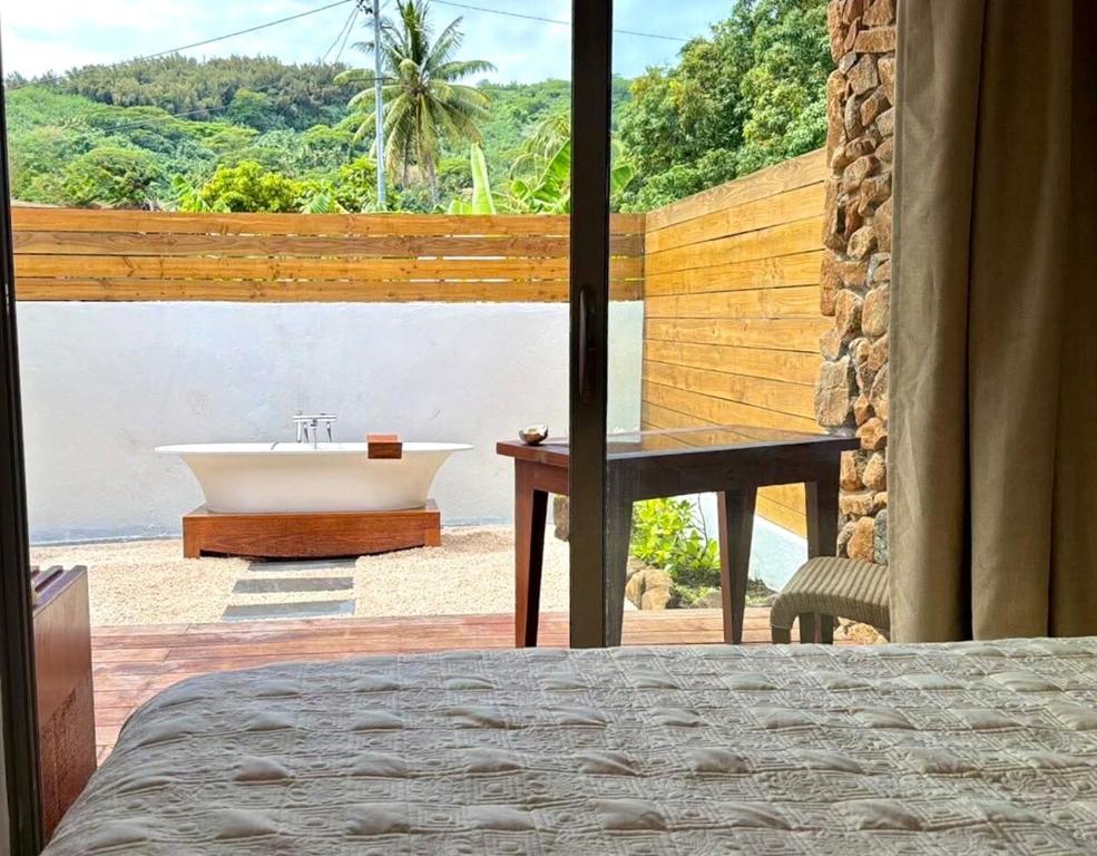 Premium Apartment In Bora Bora King Bed & Outdoor Tub - photo 7 - Bora Bora, Polynésie