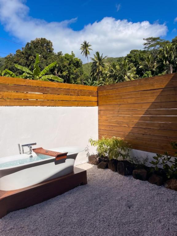 Premium Apartment In Bora Bora King Bed & Outdoor Tub - hébergement à Bora Bora